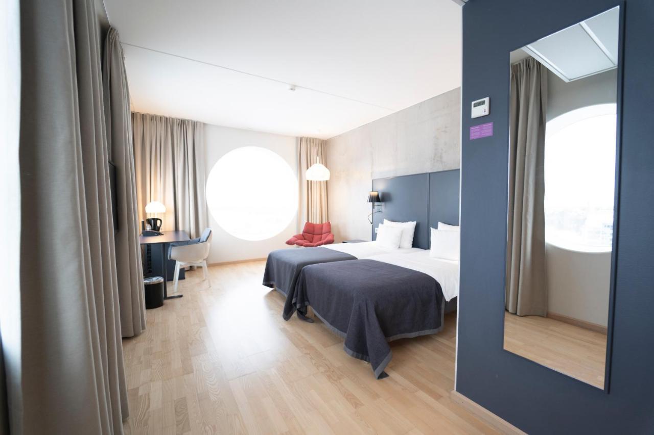 Quality Hotel Strawberry Arena Solna Extérieur photo